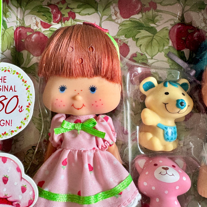 Collectible Strawberry Shortcake Classic Doll Set with Blueberry Muffin and Pets - 2016 by Bridge Direct
