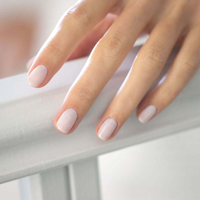Green Flash - Milky White - Living Beauty